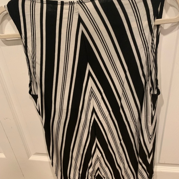 Max Studio Womens Tank, Black/White Stripe, Great Condition, Size Medium - Picture 3 of 5
